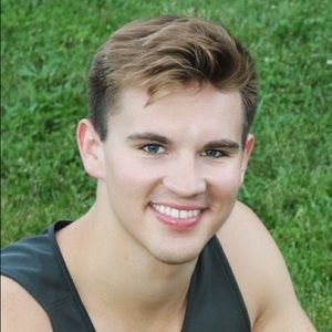 Meet your Posher, Logan